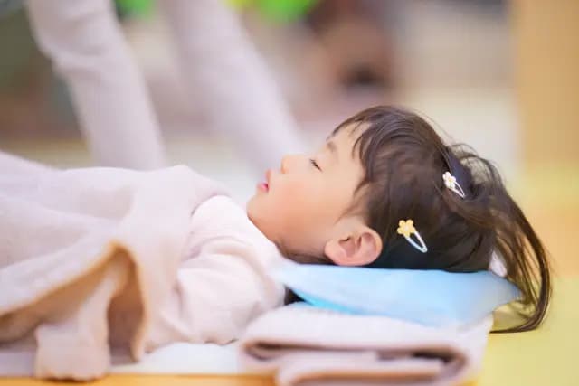 子どもが風邪のときに食べてくれる食事とは？症状・月齢別のレシピとポイントを解説