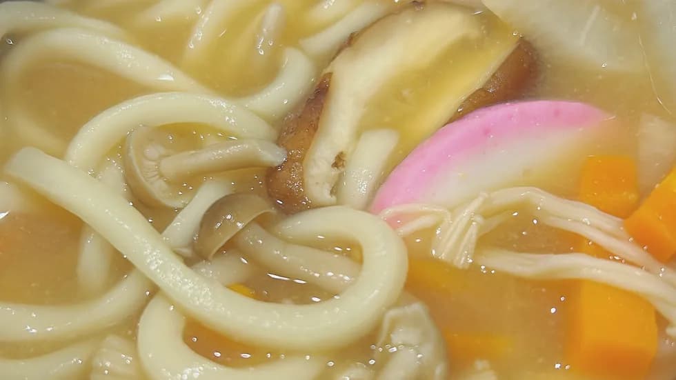 栄養満点 みそ煮込みうどん