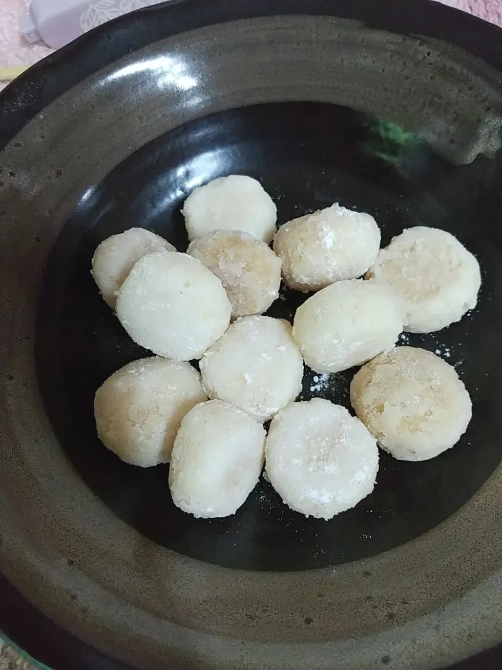 乳卵なし!米粉と片栗粉で☆スノーボールクッキー