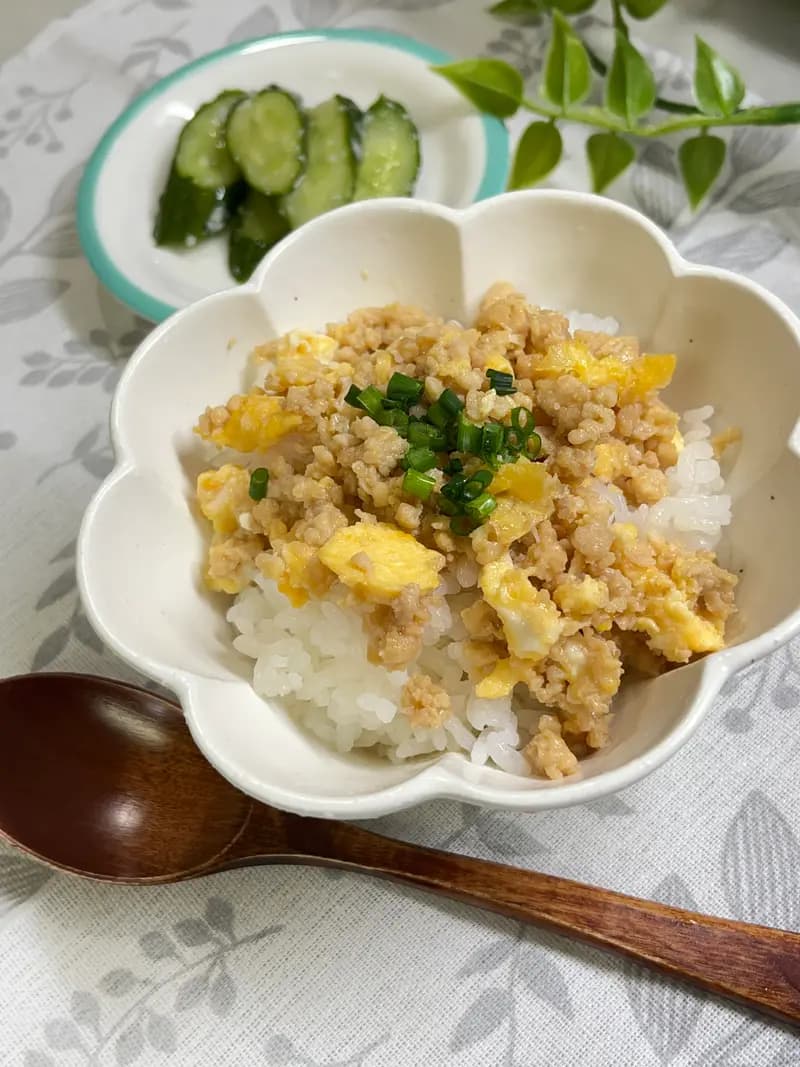 てりたまそぼろ丼