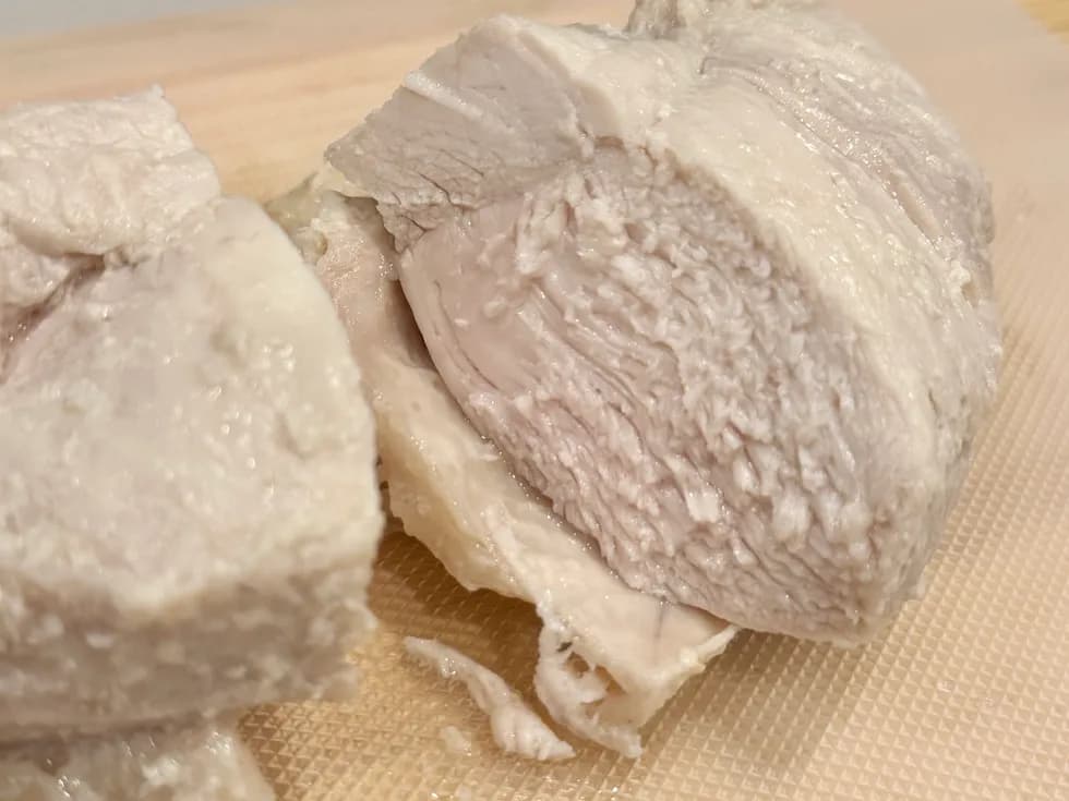 塩麹でしっとり柔らか〜自家製鶏ハム