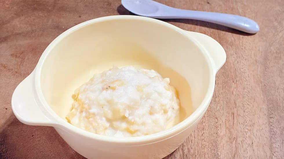 ほんのり甘さがたまらない!バナナミルク粥