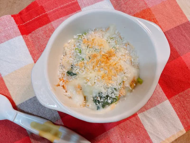 フライパンで簡単ホワイトソースの鮭グラタン