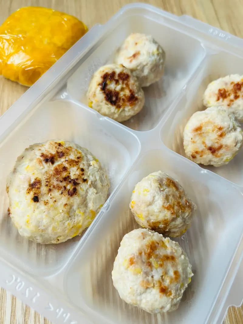 大人ご飯と一緒に作り置き!白菜たっぷりやわらかミートボール