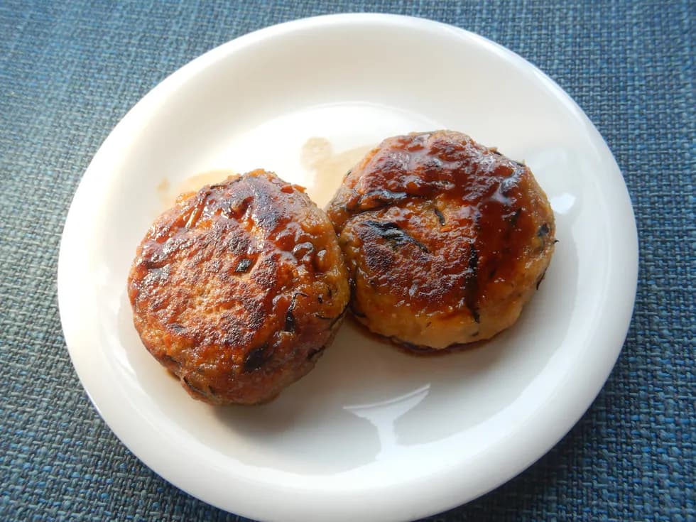 豆腐とはんぺんのふわふわバーグ