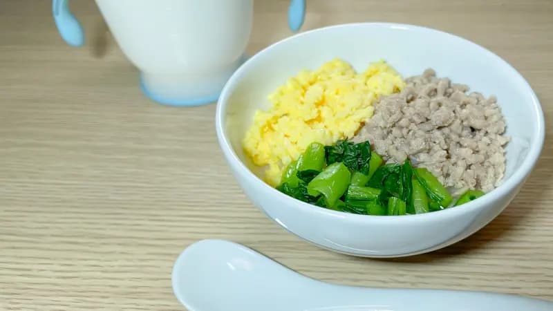 \時短・簡単・調理時間15分♪/ 豚ひき肉で簡単3色丼