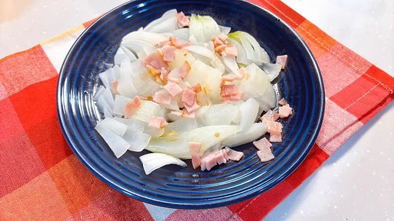 楽々あまうま!新玉ねぎのホットサラダ