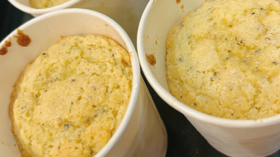 黒ごまきなこバナナのカップケーキ