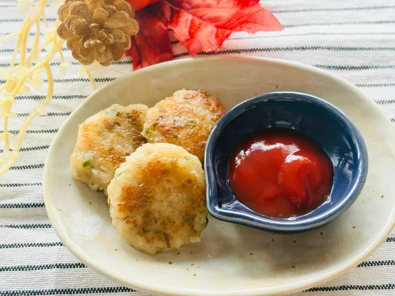 【余ったひき肉で】ひき肉とポテトのミニおやき