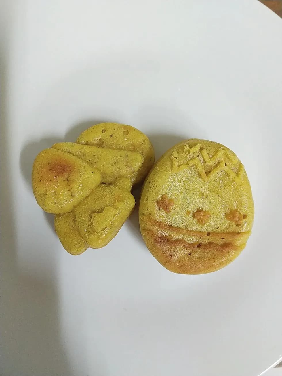 にんじんとブロッコリーのカップケーキ