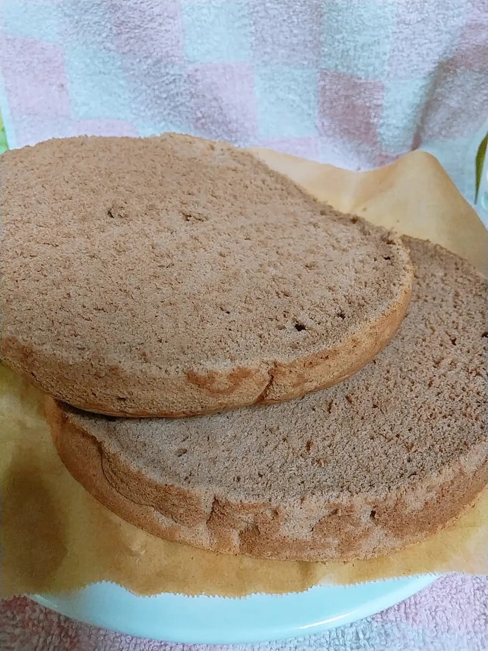 米粉でふわふわココアスポンジケーキ