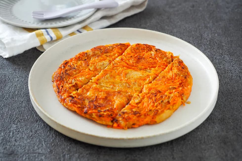 ツナとにんじんのチーズガレット