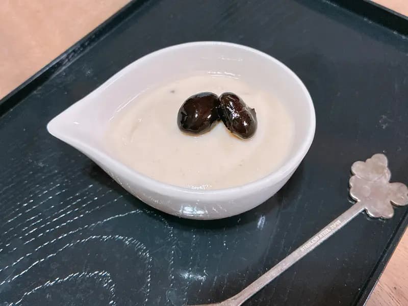 余った黒豆で黒豆きな粉のブラマンジェ