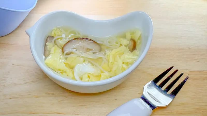 \麺入りでちょっと特別/しいたけ卵のだしスープ