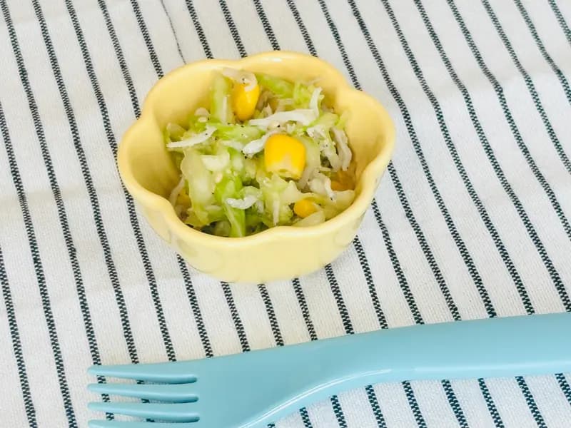 【保育園給食】キャベツとしらすのごま和え