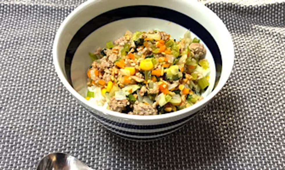 野菜たっぷり 納豆そぼろ丼🍚
