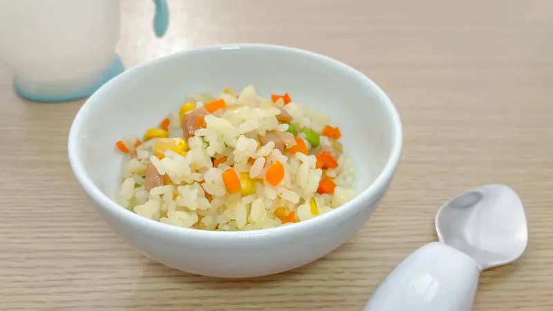 \野菜たっぷり!/やさしいバター香るピラフ