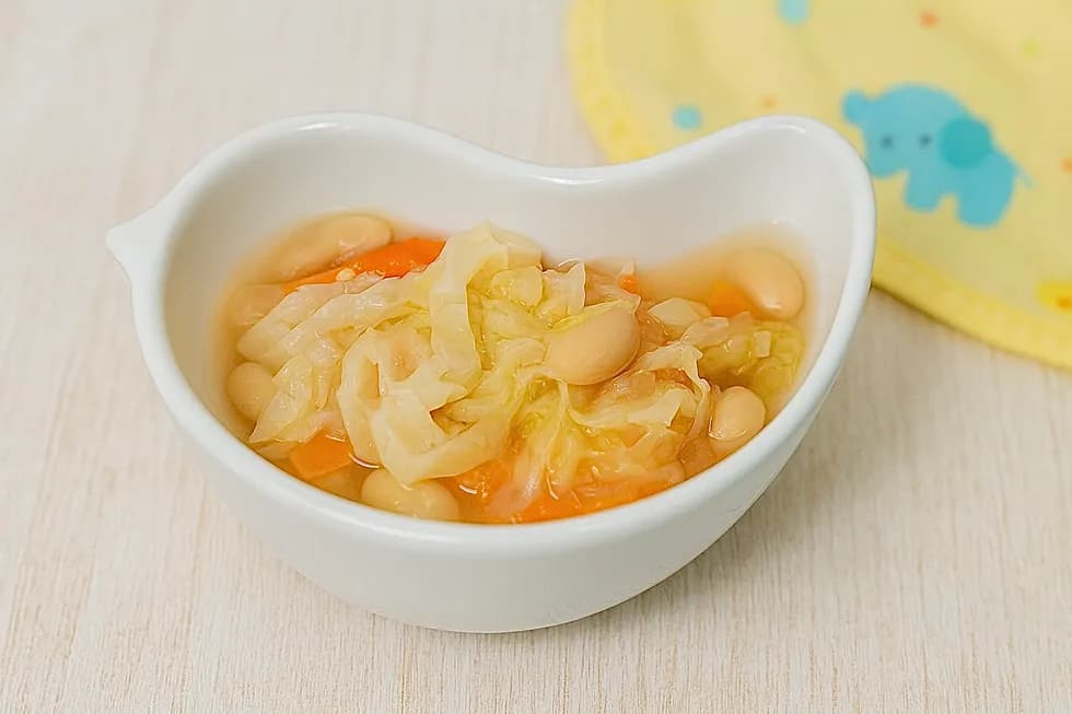 \甘みがギュッ/野菜と大豆のコンソメスープ