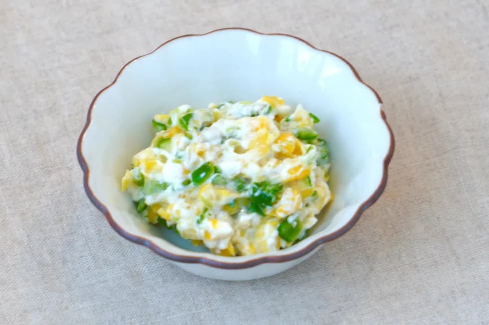 オクラととうもろこしのヨーグルト和え