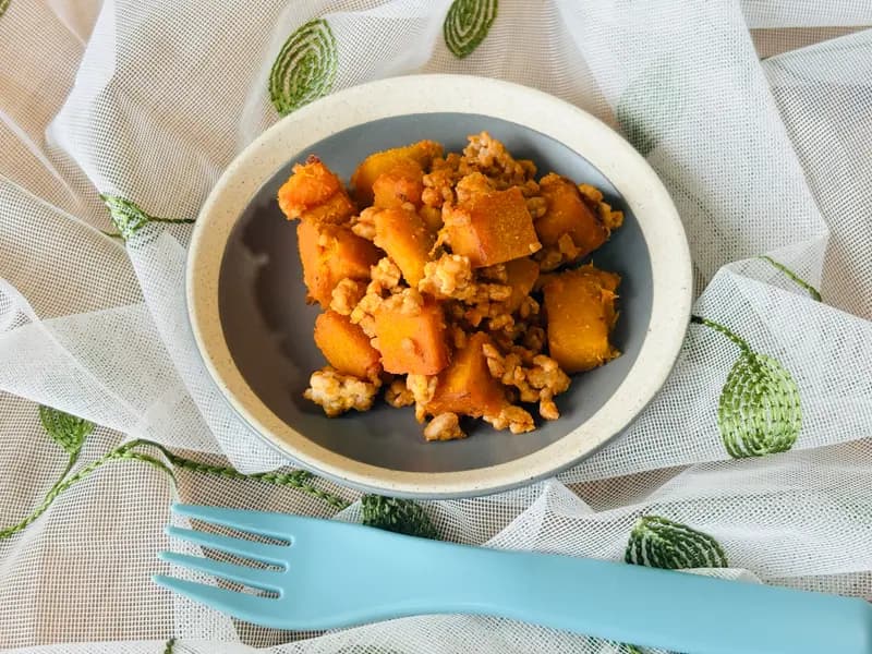 【余ったひき肉】とかぼちゃのコロコロ炒め