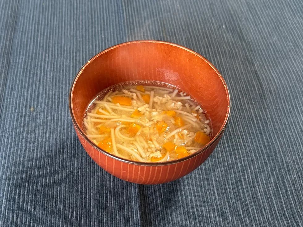 鶏ひき肉と野菜の煮込みうどん