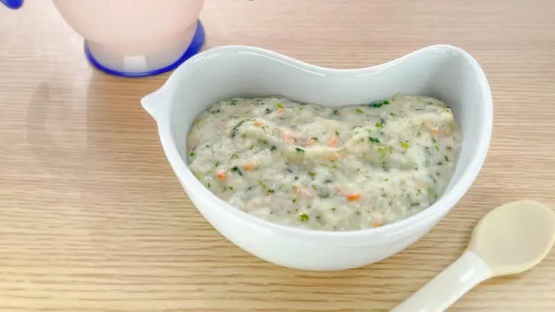 \神経発達を支える/鮭とほうれん草のミルクパン粥